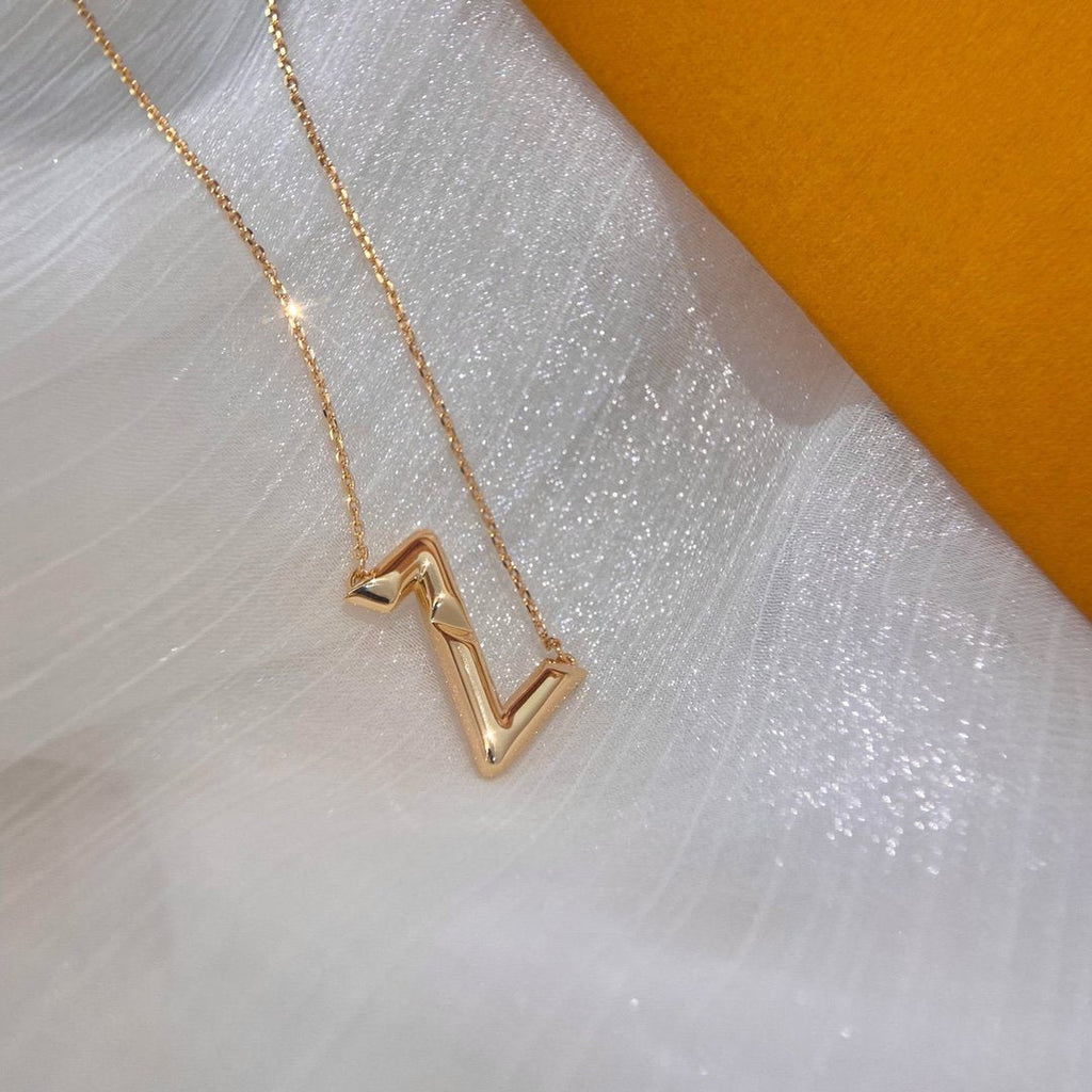 LOUIS VUITTON VOLTE UPSIDE DOWN NECKLACE