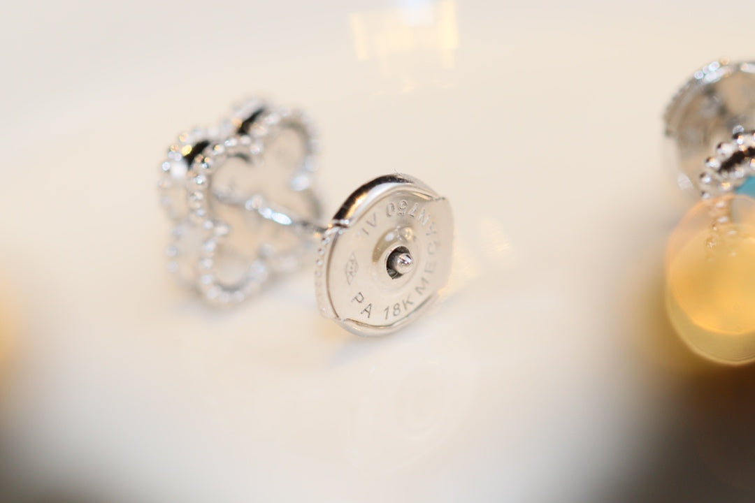 VCA CLOVER MINI TURQUOISE SILVER STUD EARRINGS