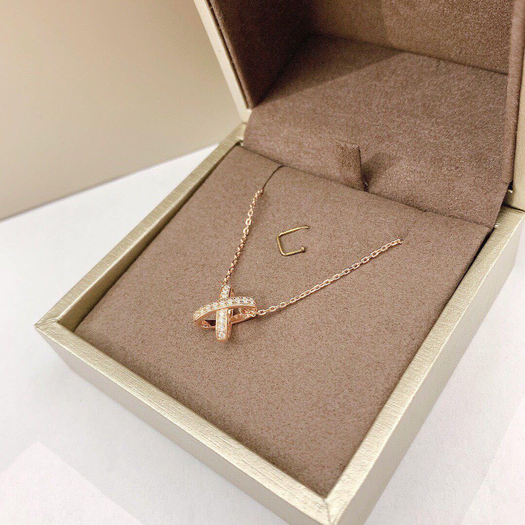 CHAUMET JEUX DE DIAMOND NECKLACE